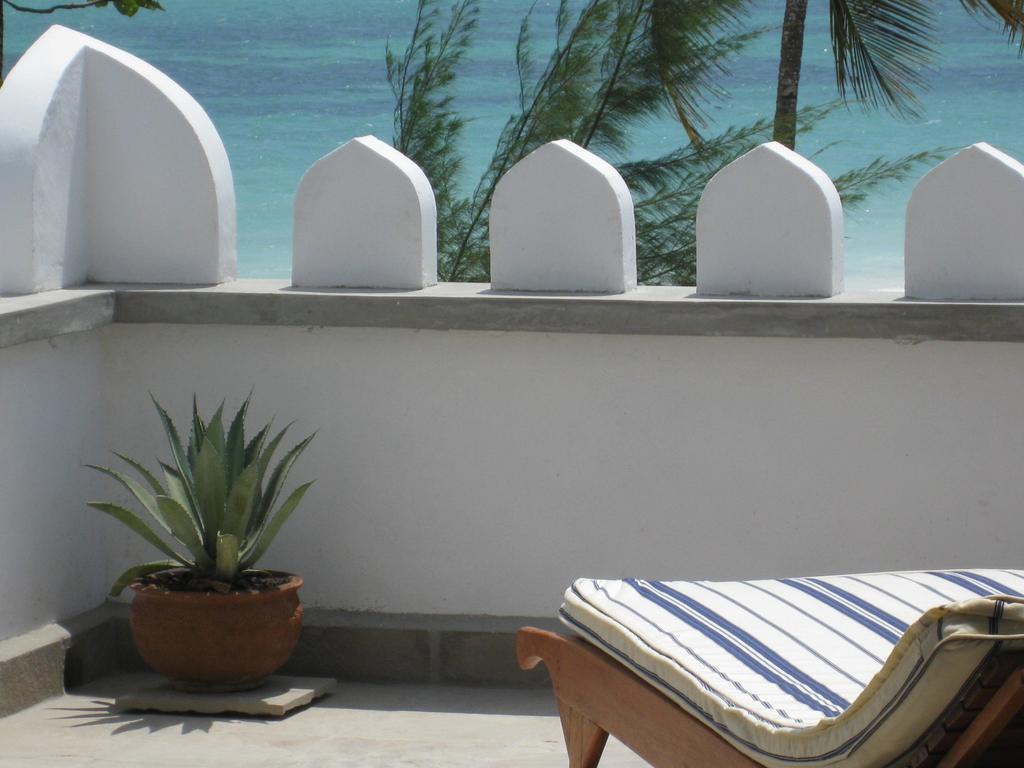 Lantana Galu Beach Diani Beach Bagian luar foto