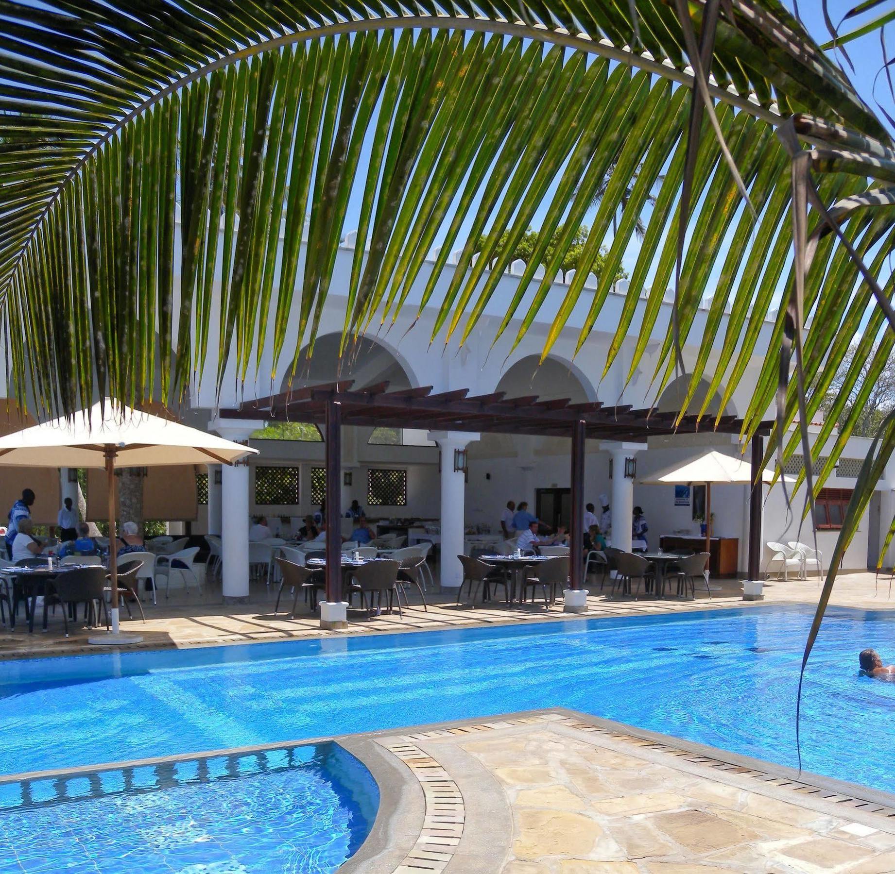 Lantana Galu Beach Diani Beach Bagian luar foto