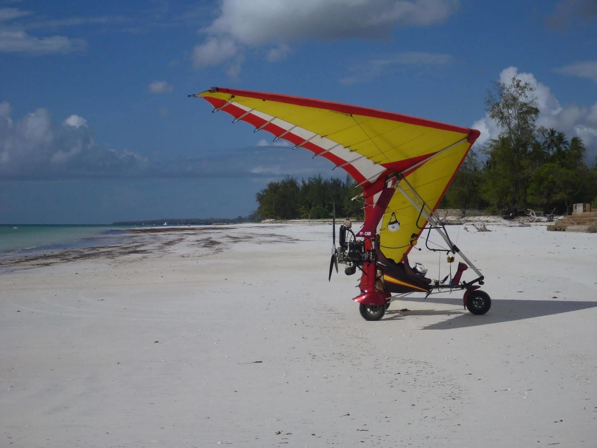 Lantana Galu Beach Diani Beach Bagian luar foto
