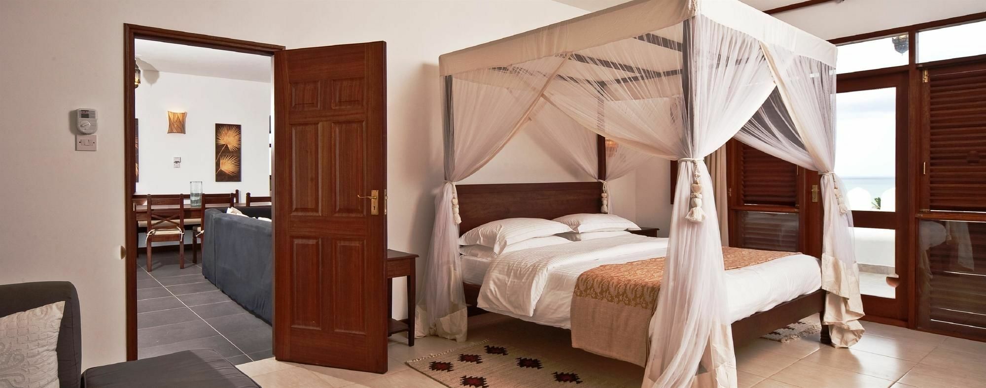 Lantana Galu Beach Diani Beach Bagian luar foto